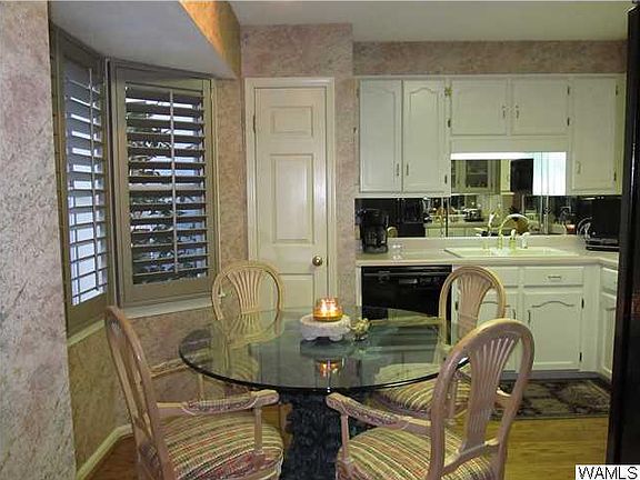 5th image of 1712 Saint Charles Pl