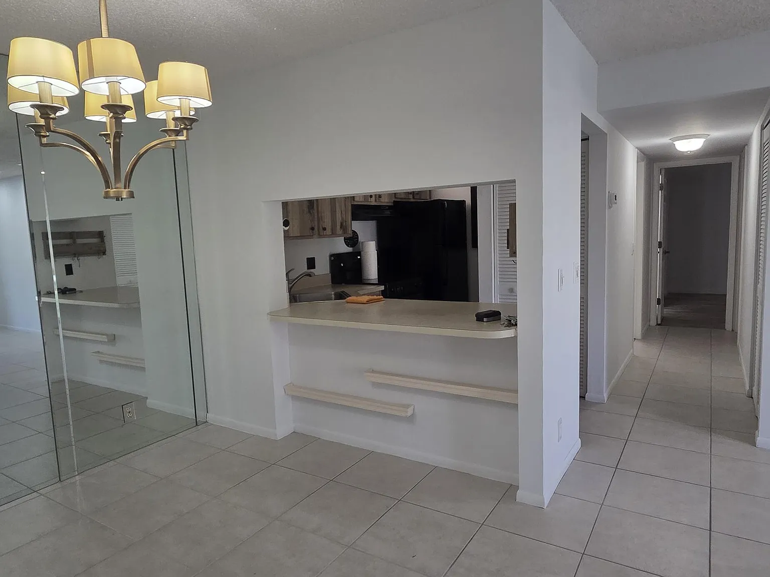 2 bed, 2.0 bath, 1005 sqft, $1,950 — Photo 2