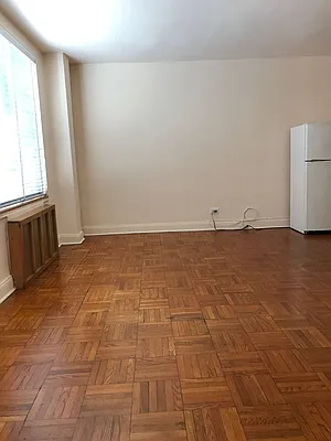 Rented by Kew Forest Realty Inc | media 6