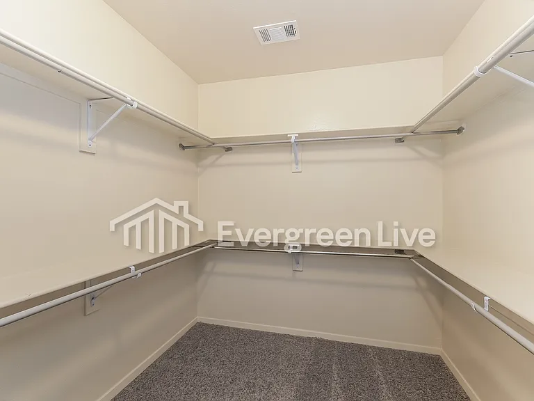 120 Ellis Dr — Photo 8
