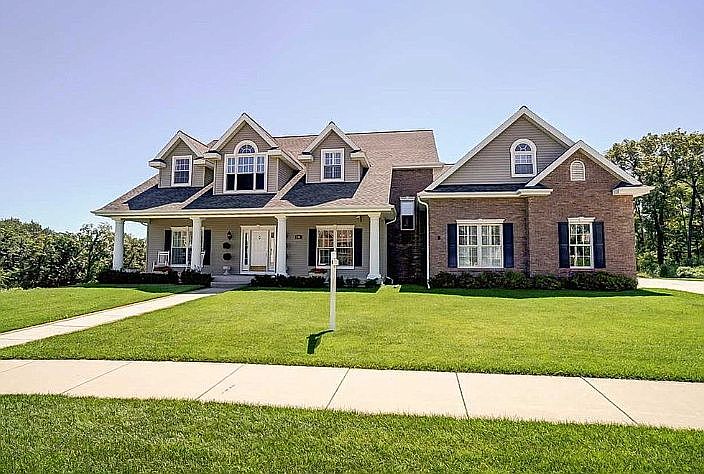 1st image of 9201 Ashworth Dr
