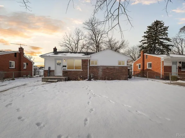 427 Valencia Dr, Pontiac, MI 48342