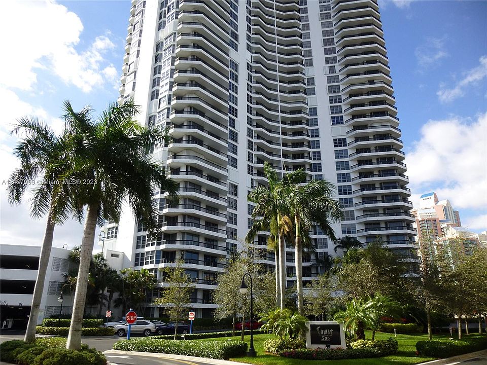 1st image of 3530 Mystic Pointe Dr APT 3106