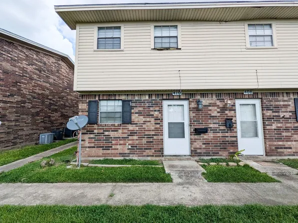 402-418 N 10th St, Nederland, TX 77627