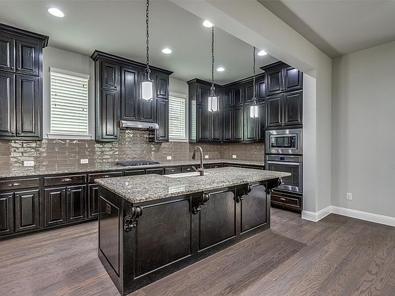 3rd image of 5909 Mayhew Ct