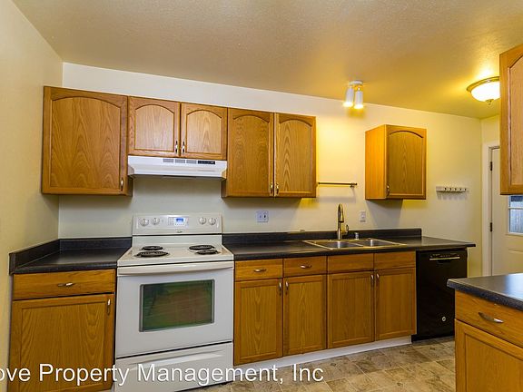 5th image of 2706 Grand Blvd