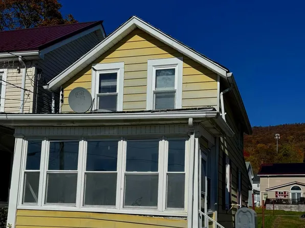 335 Elizabeth St, Williamstown, PA 17098