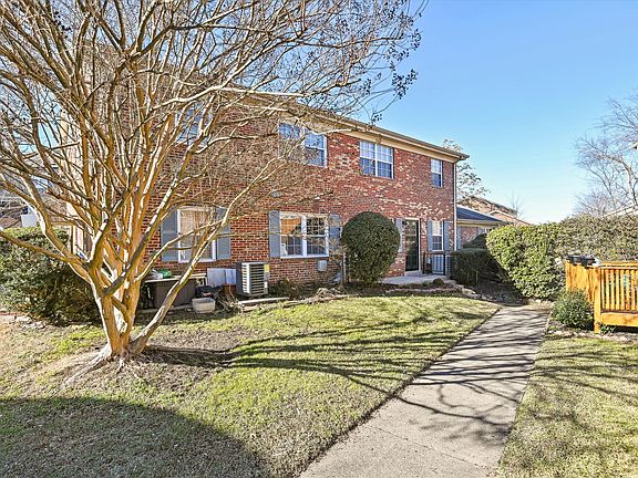 4th image of 9562 Hagel Cir Unit 13B