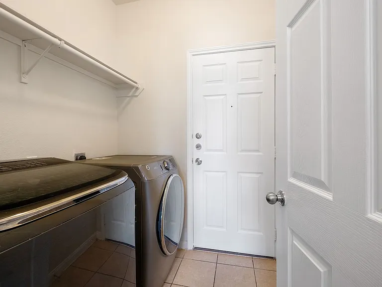 19420 James Manor St — Photo 15