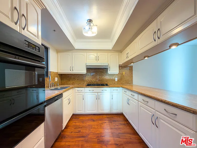 301 W Loraine St #8 — Photo 11