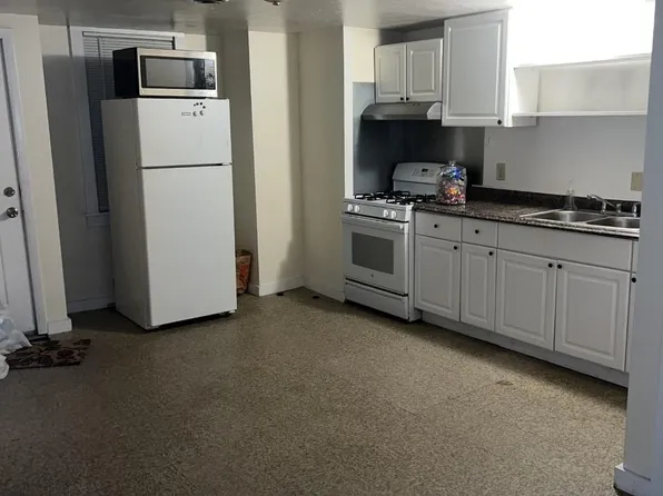 375 Elm St, Fitchburg, MA