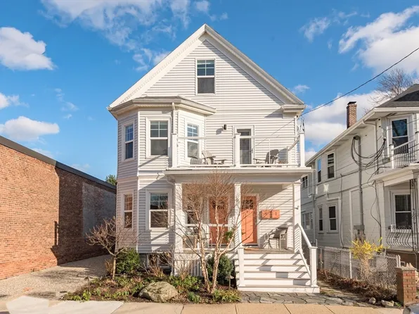 8 Lafayette St Unit 1, Arlington, MA 02474