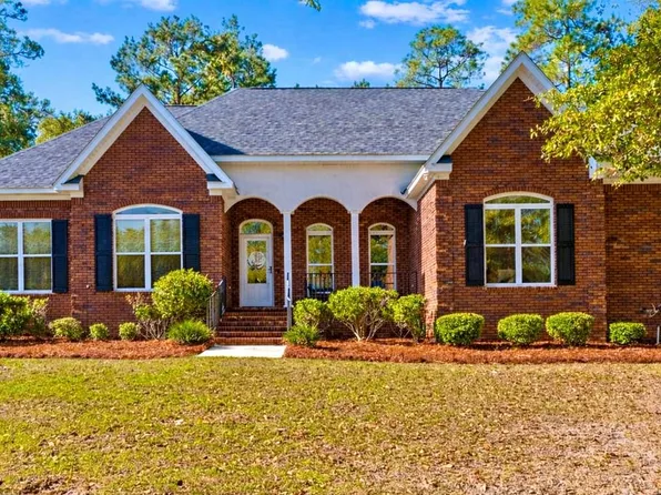 202 Halifax Dr, Dothan, AL 36303