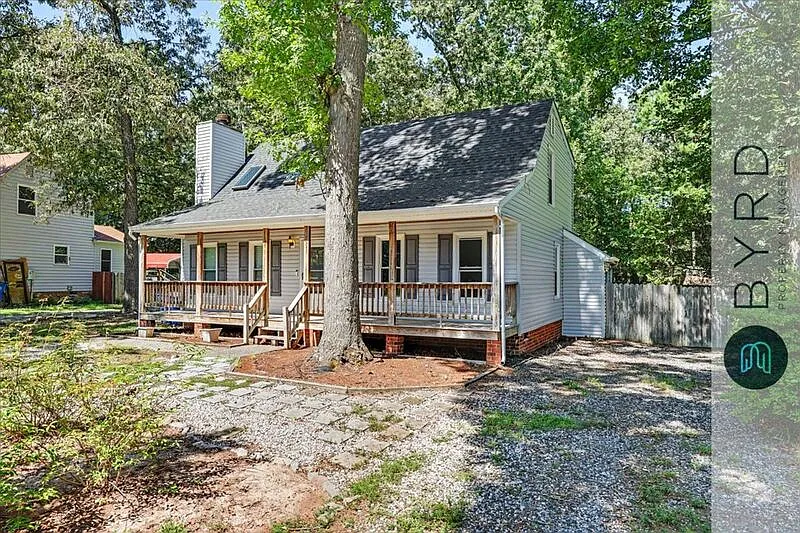 3 bed, 2.0 bath, 1426 sqft, $2,200 — Photo 3