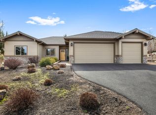 10103 Juniper Glen Cir, Redmond, OR 97756