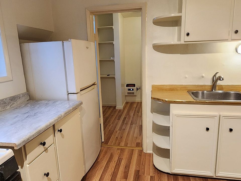 Functional kitchen.
