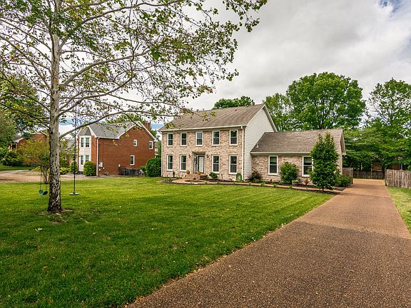 2nd image of 668 Cumberland Hills Dr