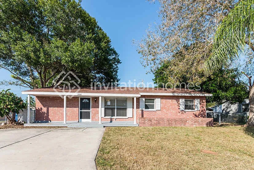 3508 40th Ave W