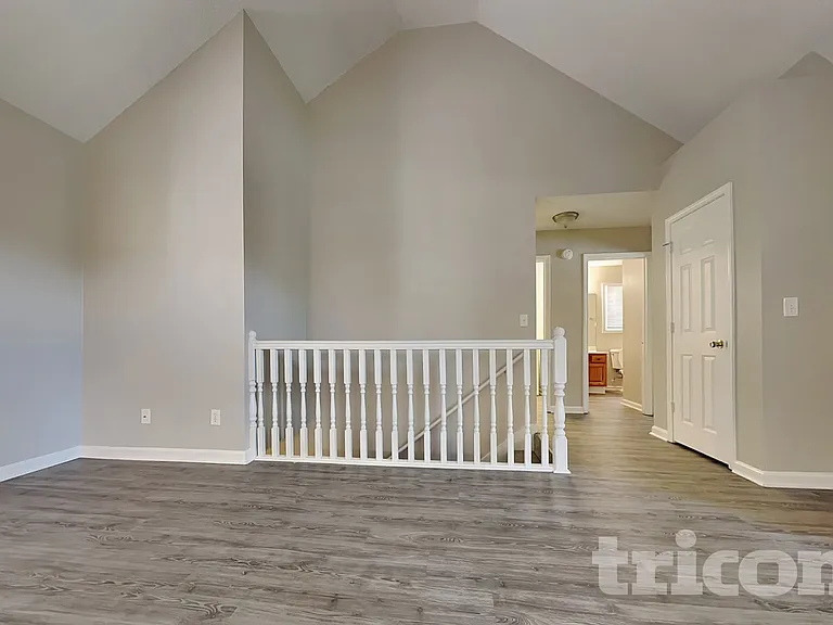 37 Abbotsford Dr — Photo 3