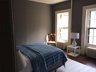 Rented by R New York