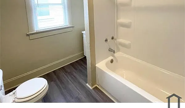 275 N Randolph St — Photo 8