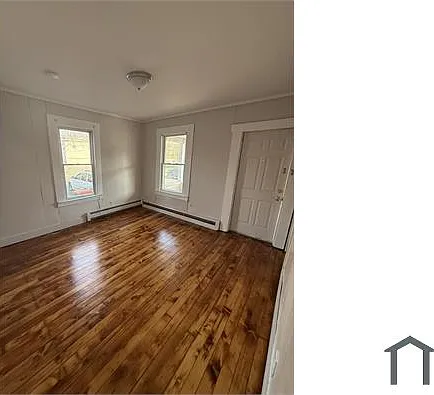 84 Park St — Photo 3