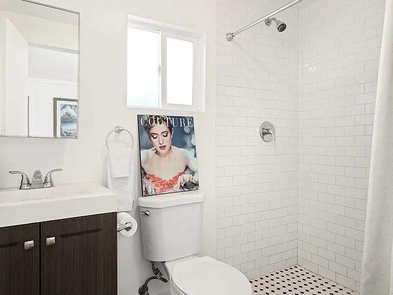 619 W Kelso St #B — Photo 9