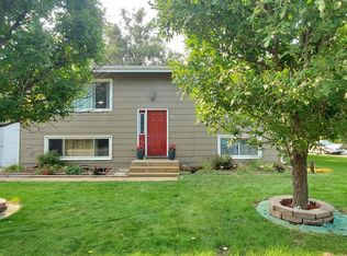 611 9th Ave E, Dickinson, ND 58601
