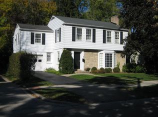 812 Isabella St, Wilmette, IL 60091