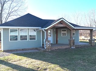 1312 S Diggins Main Street, Seymour, MO 65746
