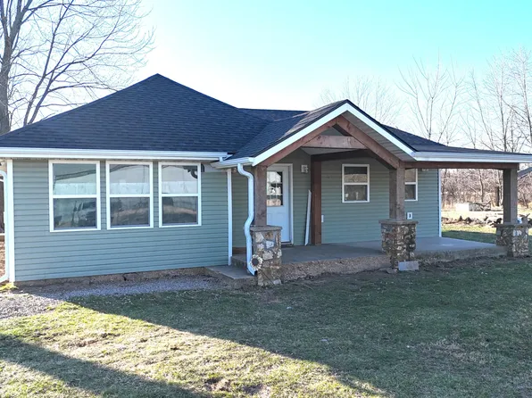 1312 S Diggins Main Street, Seymour, MO 65746