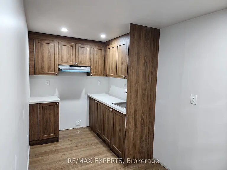 2421 Seven Oaks Rdg #BASEMENT — Photo 6