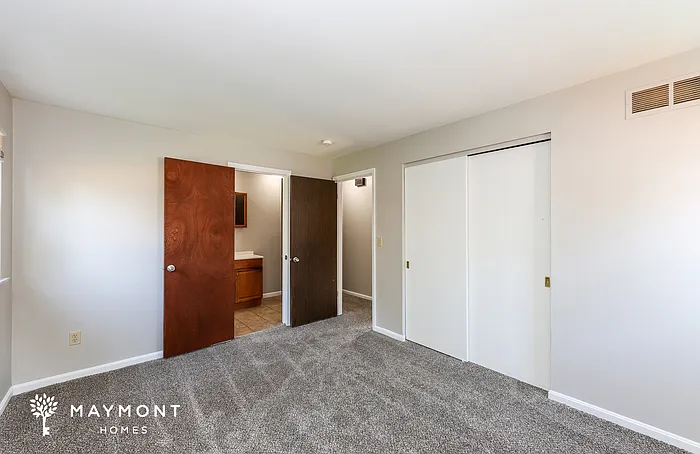 1701 Collinspark Ct — Photo 11