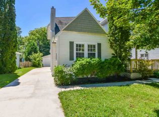 904 Allouez Ter, Green Bay, WI 54301