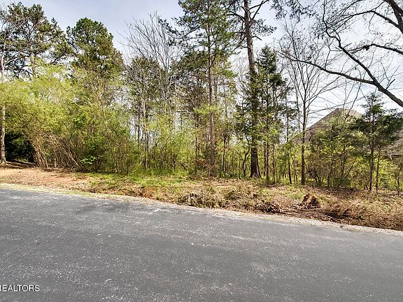 2nd image of 405 Wewoka Cir
