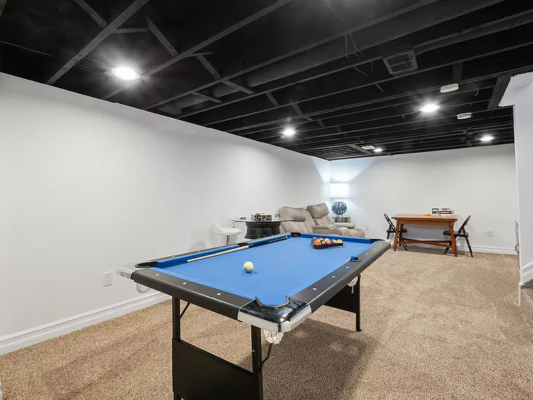11179 Mandale Dr — Photo 28