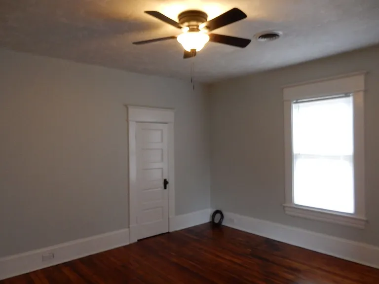 612 Marshall Ave SW — Photo 26