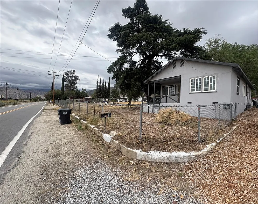 Building Photo - 1362 Garnet Ave