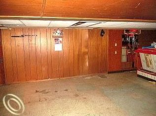 314 Beechwood St, River Rouge, MI 48218