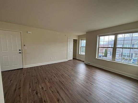 4th image of 1952 Curry Rd APT 18