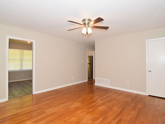 5th image of 2321 Mimosa Drive