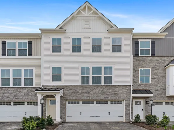 108 Ironwood St, Zelienople, PA 16063