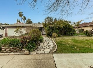 5561 N Prospect Ave, Fresno, CA