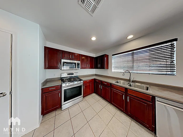 8032 E Senate St — Photo 5
