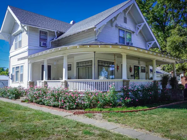 1605 1st Ave E, Horton, KS 66439