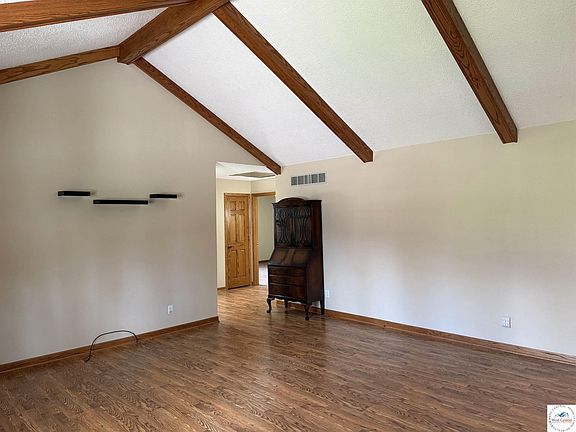 2nd image of 3101 S Stewart Ave