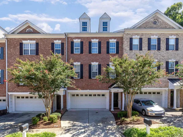 304 Bridgegate Dr, Cary, NC 27519