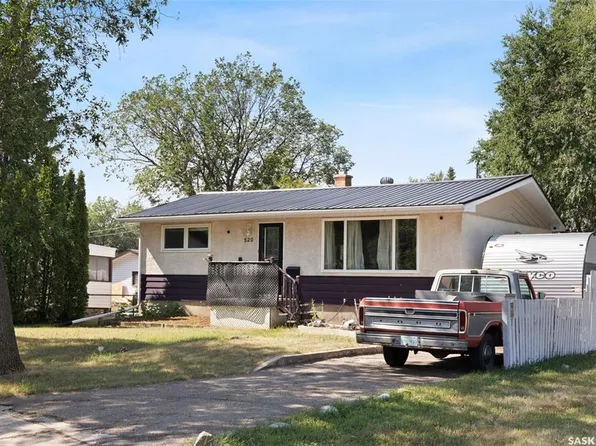 520 Montague STREET, Regina, SK S4R 3W5