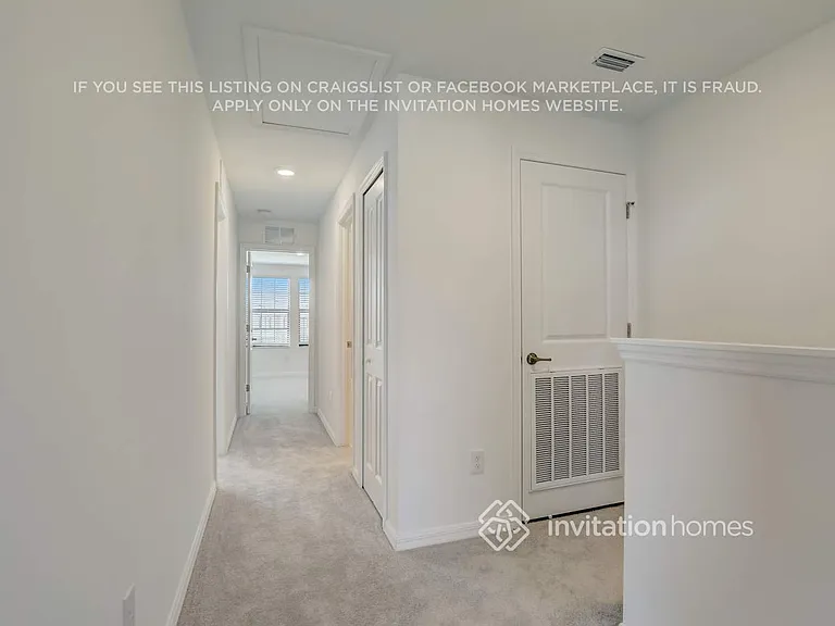 1927 E Landings Way — Photo 7