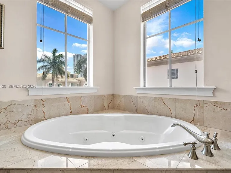 1480 Windjammer Way — Photo 32